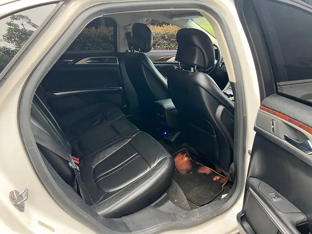 Lincoln MKZ — миниатюра 15
