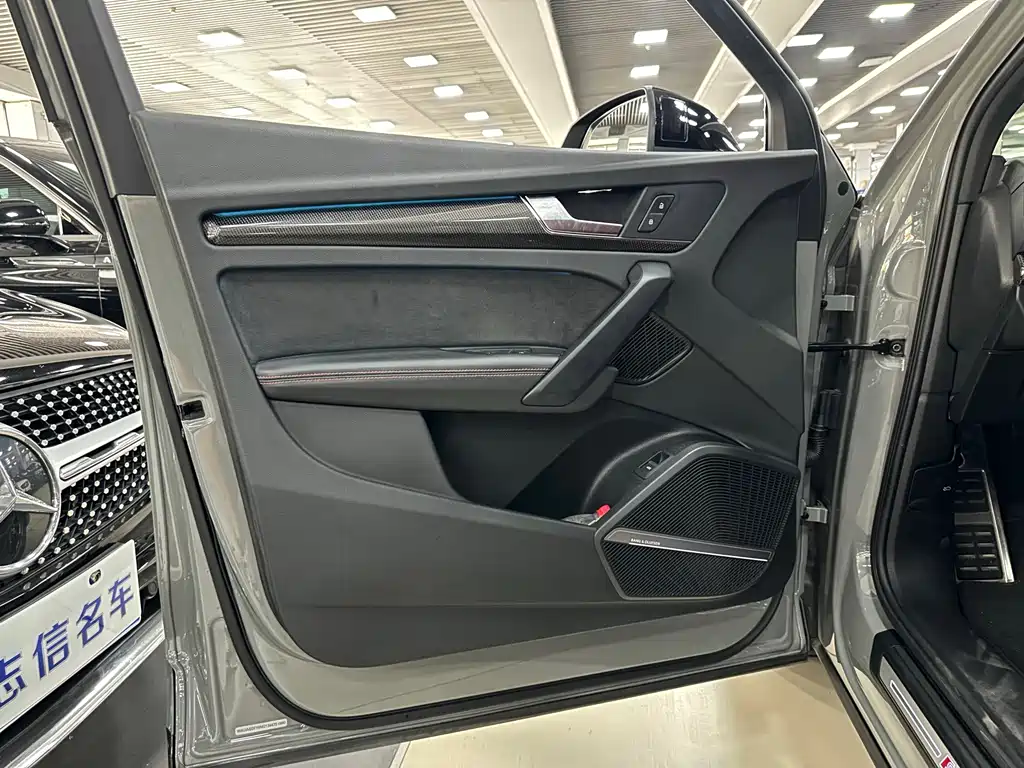 Audi SQ5 — миниатюра 9