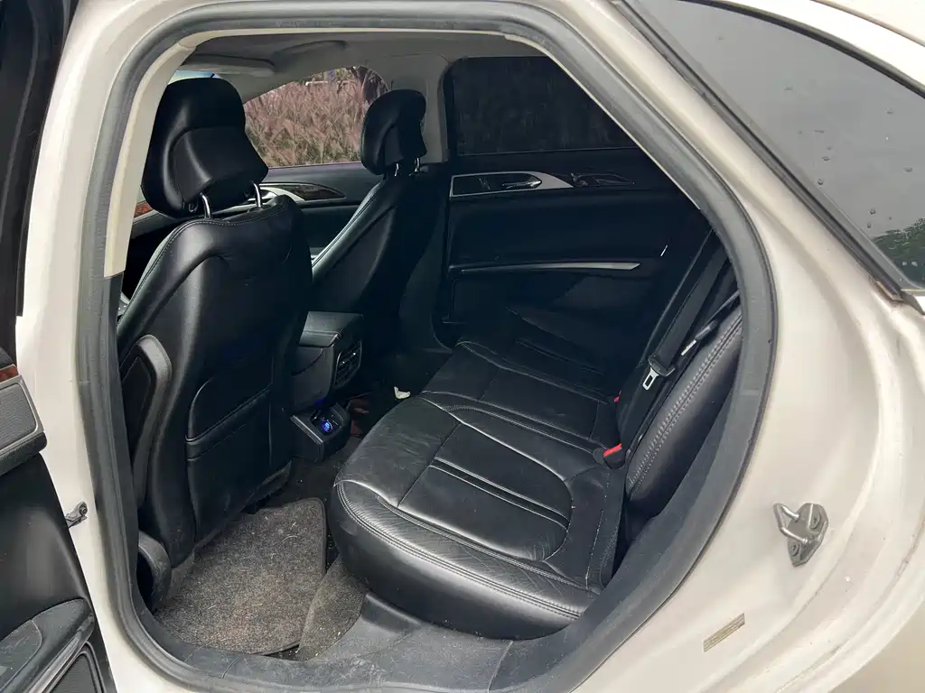 Lincoln MKZ — миниатюра 14