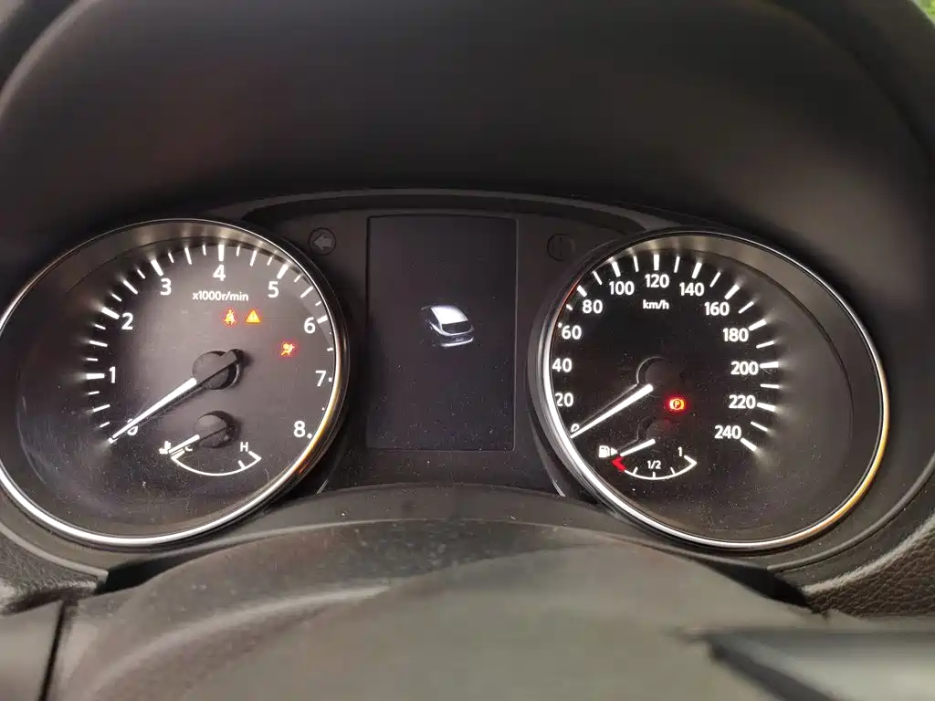 Nissan Qashqai — миниатюра 13