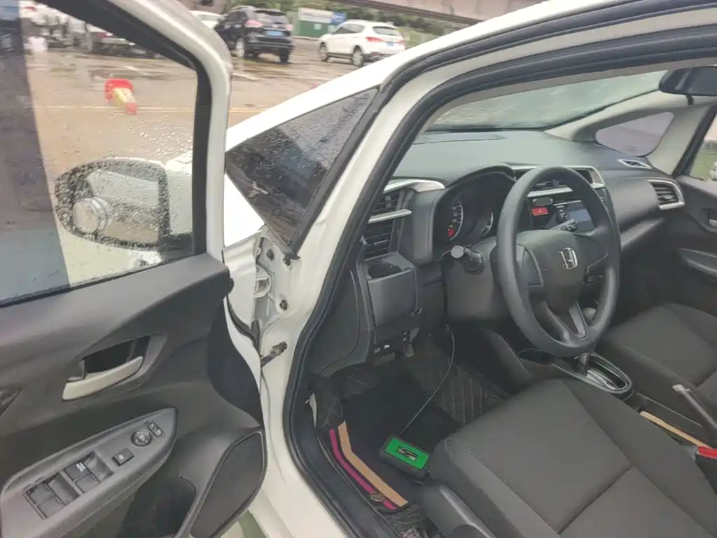 Honda Fit — миниатюра 16