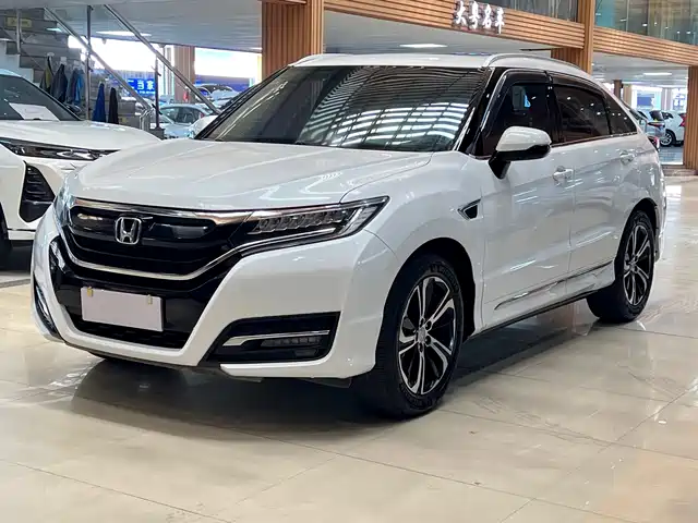 HONDA UR V
