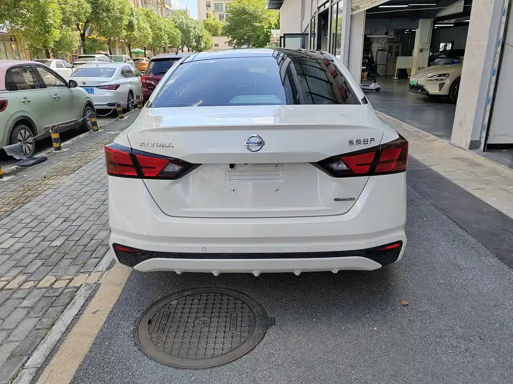 Nissan Teana — миниатюра 3
