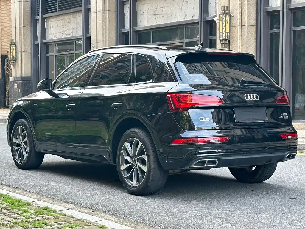 Audi Q5L 2024 40 TFSI Luxury