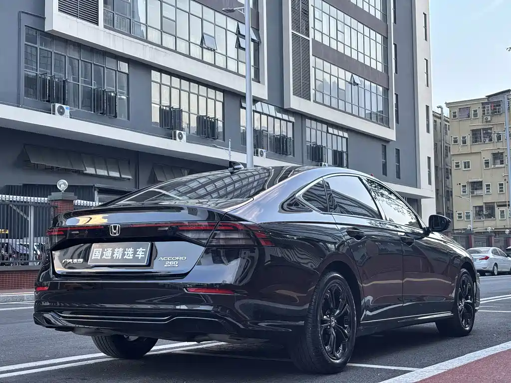 Honda Accord — миниатюра 4