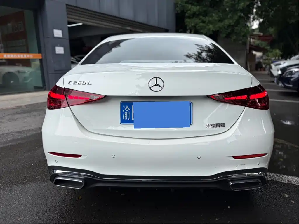 Mercedes-Benz C-Class — миниатюра 4