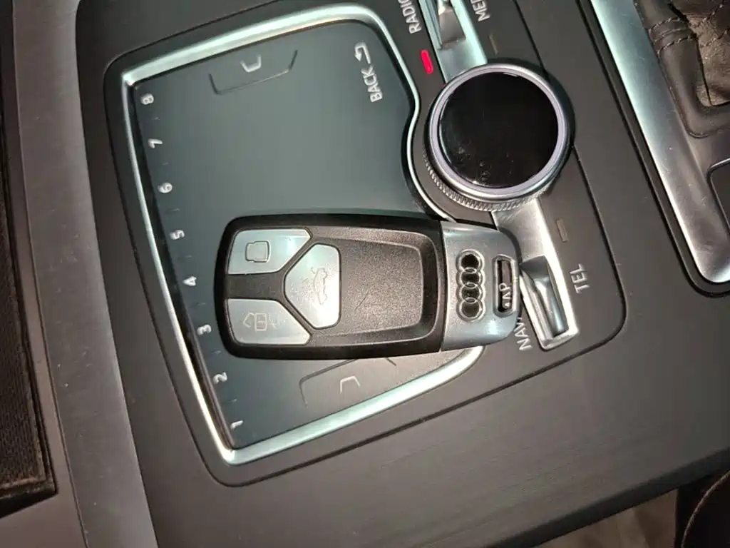 Audi Q5L — миниатюра 9