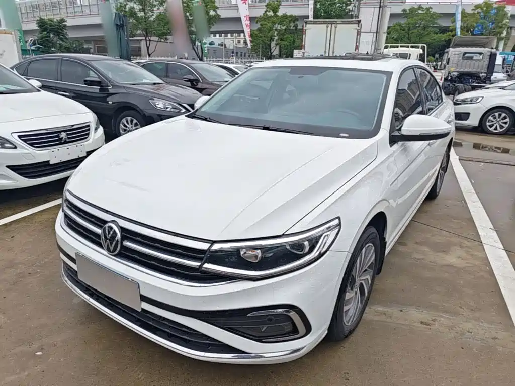 Volkswagen Bora — миниатюра 2