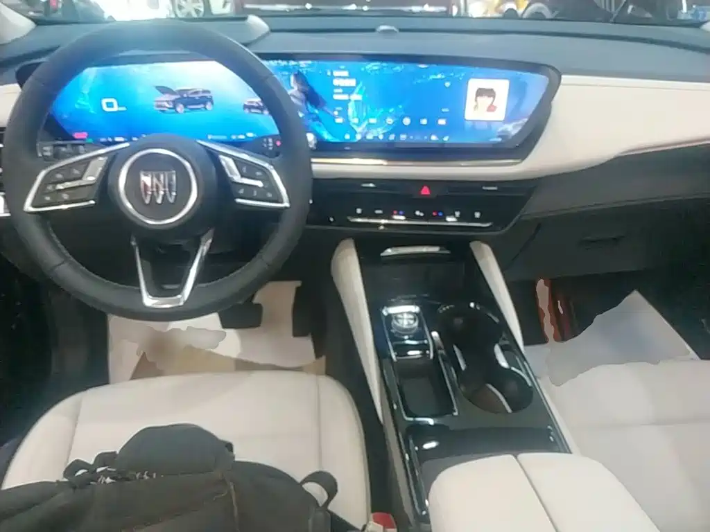 Buick Envision Plus — миниатюра 10