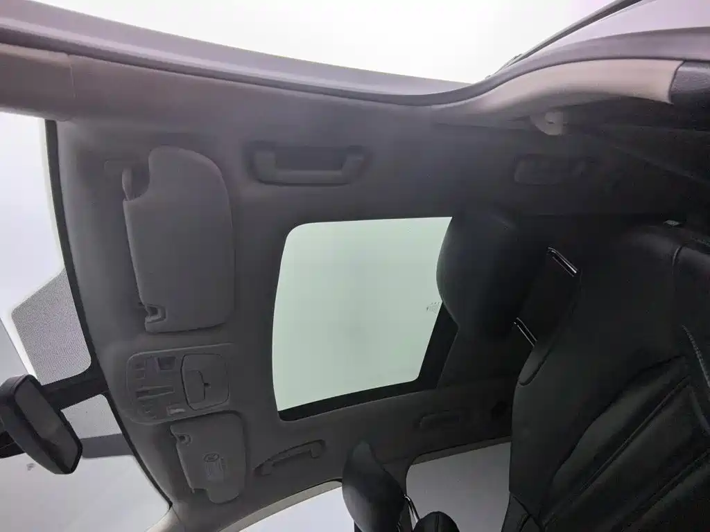 Ford Edge — миниатюра 14