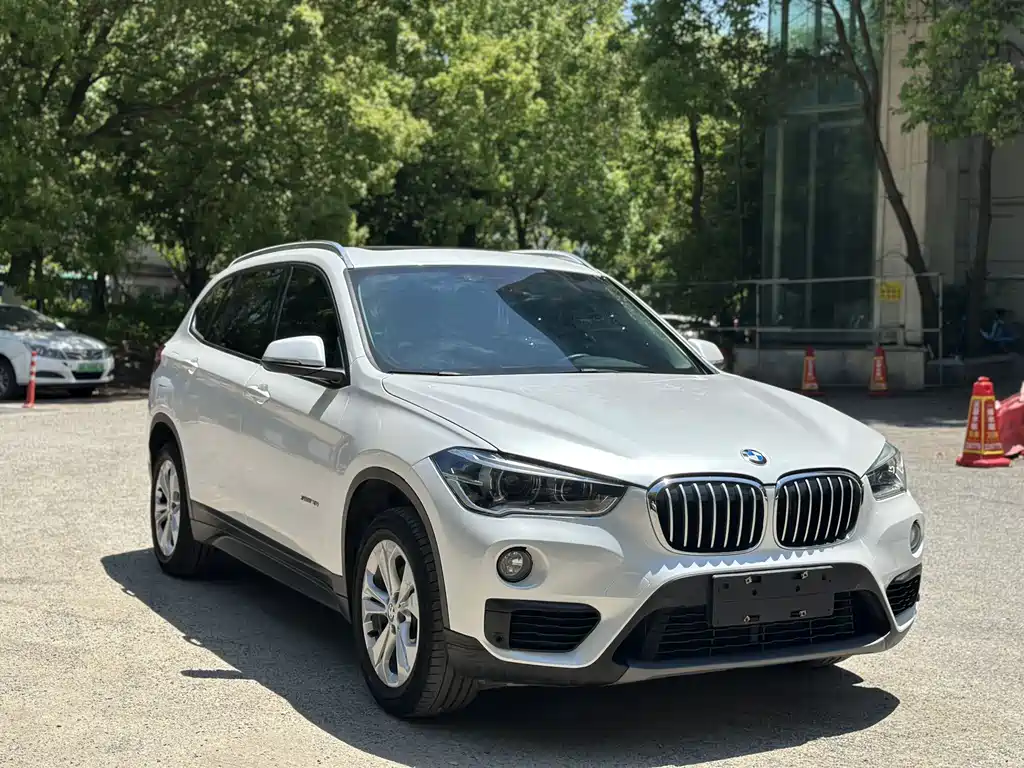 BMW X1 2016 sDrive18Li Premium