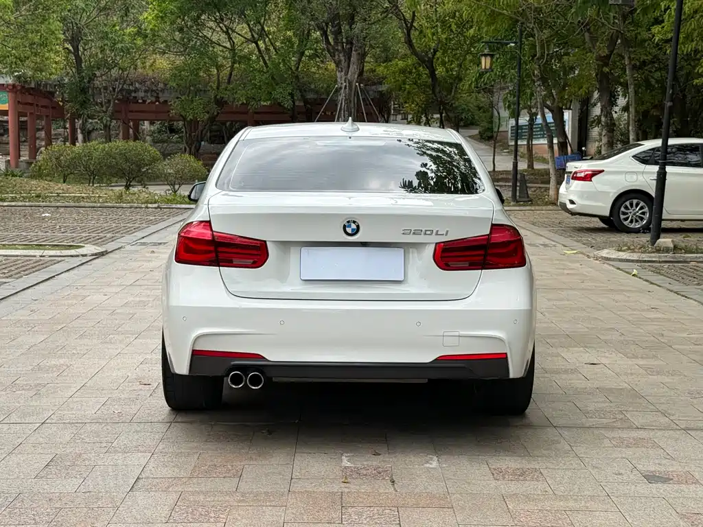 BMW 3 Series — миниатюра 14