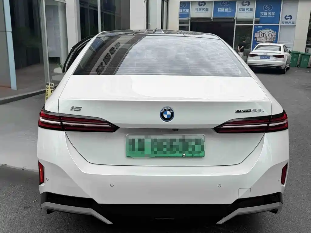BMW i5 2024 eDrive 35L Premium M Sport