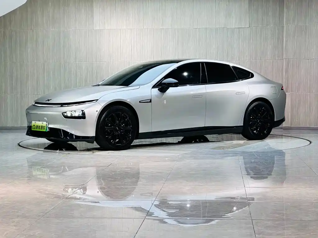2020 Xpeng P7 - zdjęcie 1 z 18