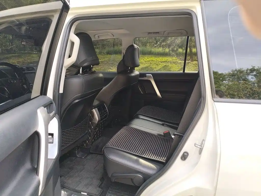Toyota Prado — миниатюра 13
