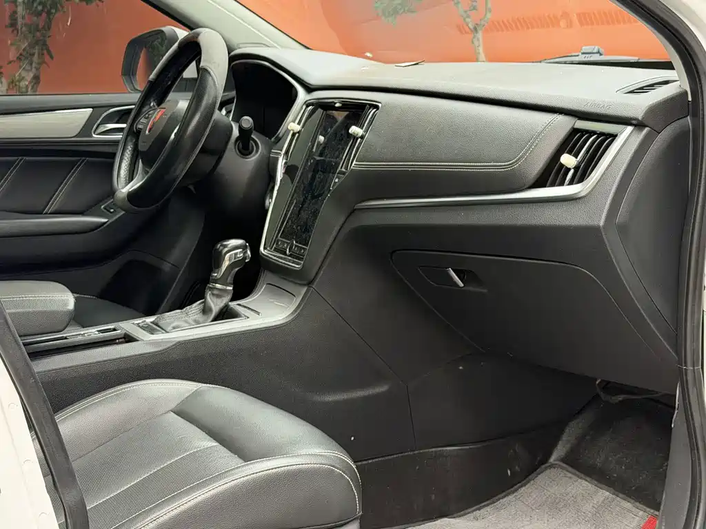 Roewe RX5 — миниатюра 5