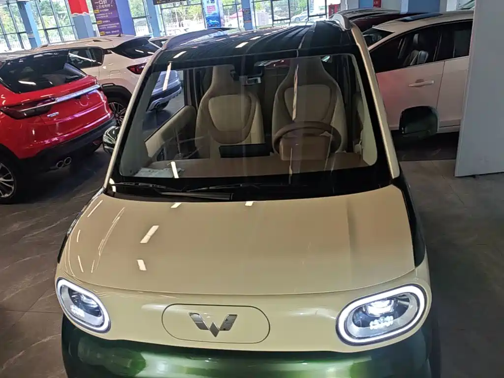 Wuling Hongguang Mini EV 2024 — фото 2