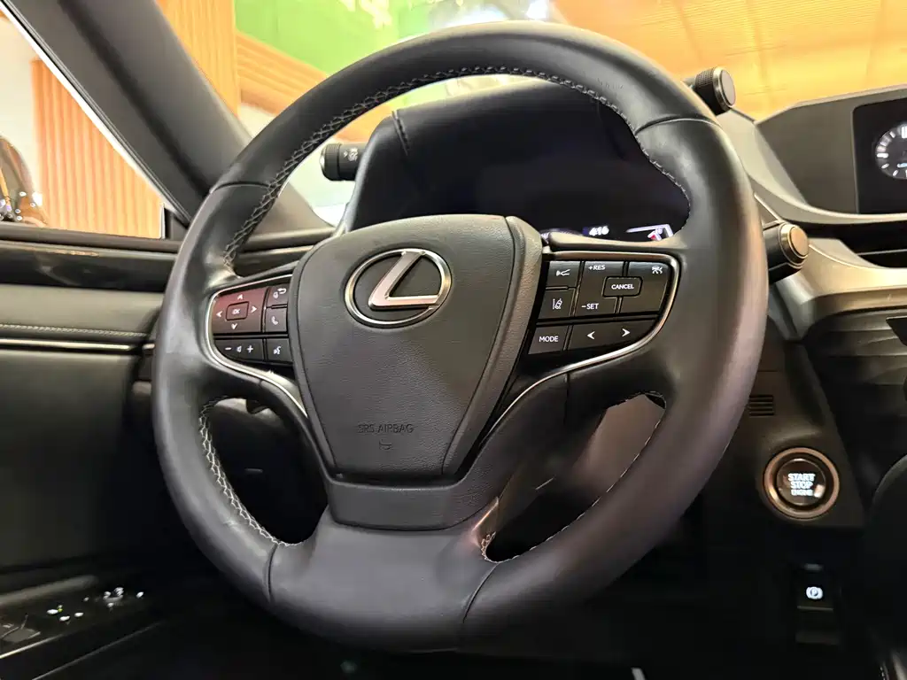 Lexus ES — миниатюра 22