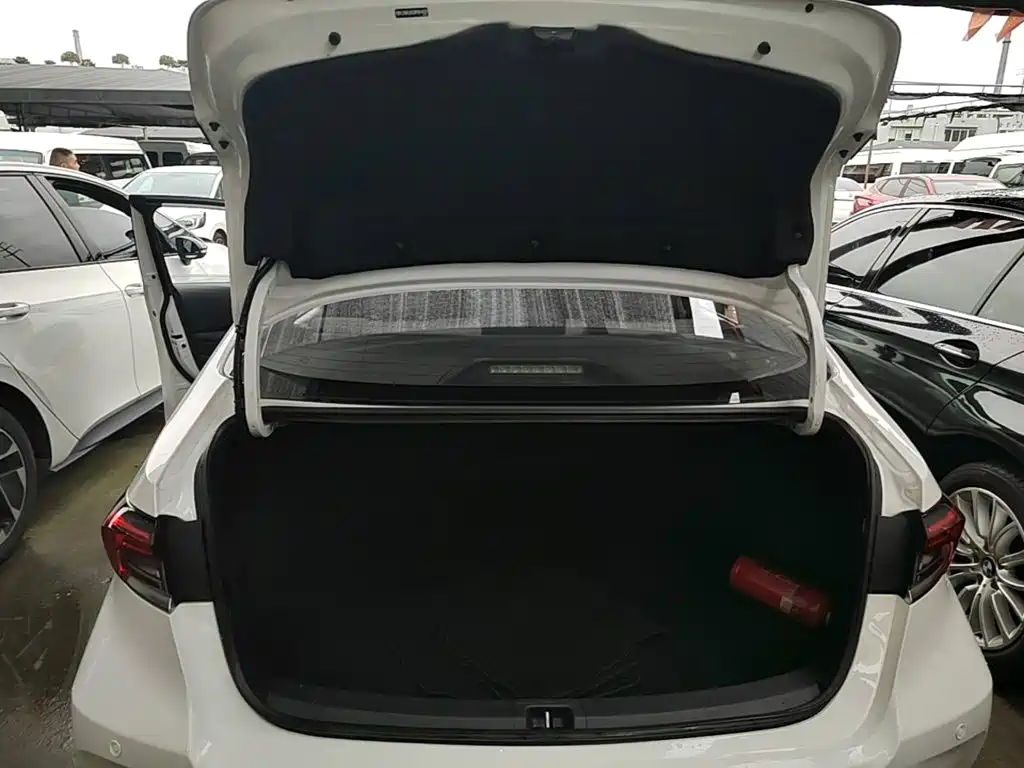 Toyota Corolla — миниатюра 19