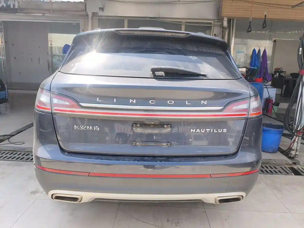 Lincoln Nautilus 2021 2.0T