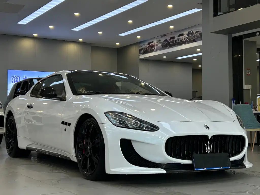 Maserati GranTurismo — миниатюра 3