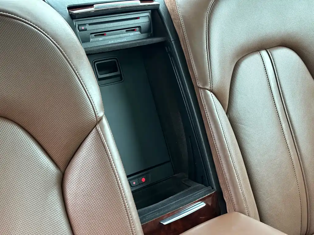 Audi A8 — миниатюра 20