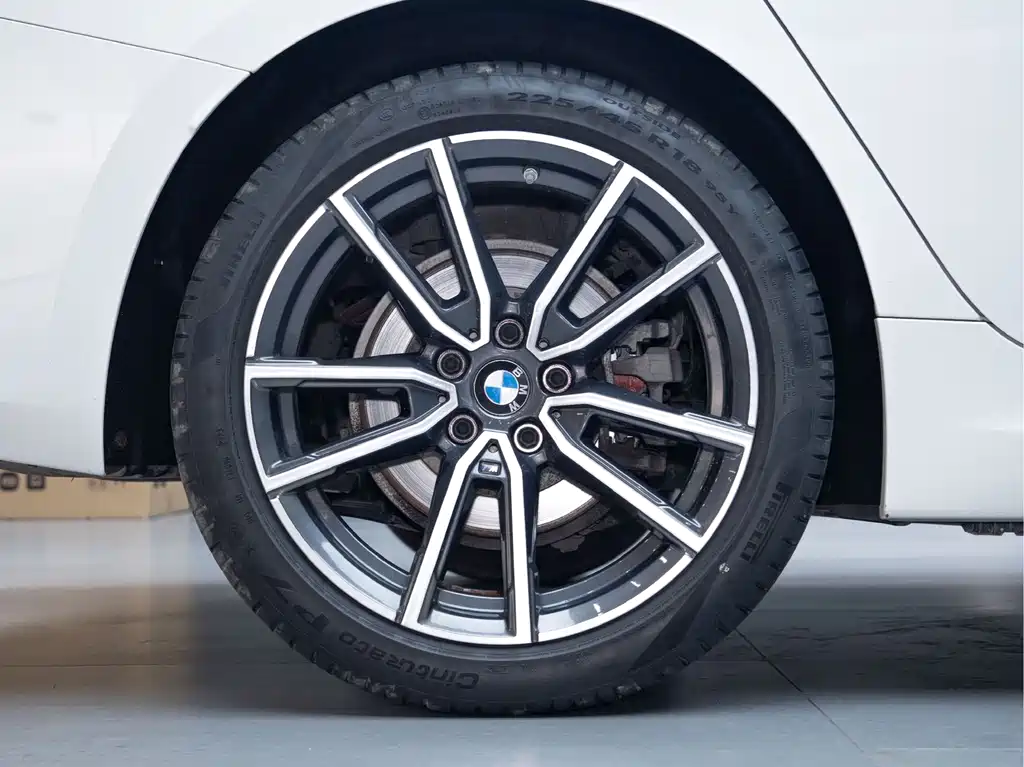BMW 3 Series — миниатюра 23