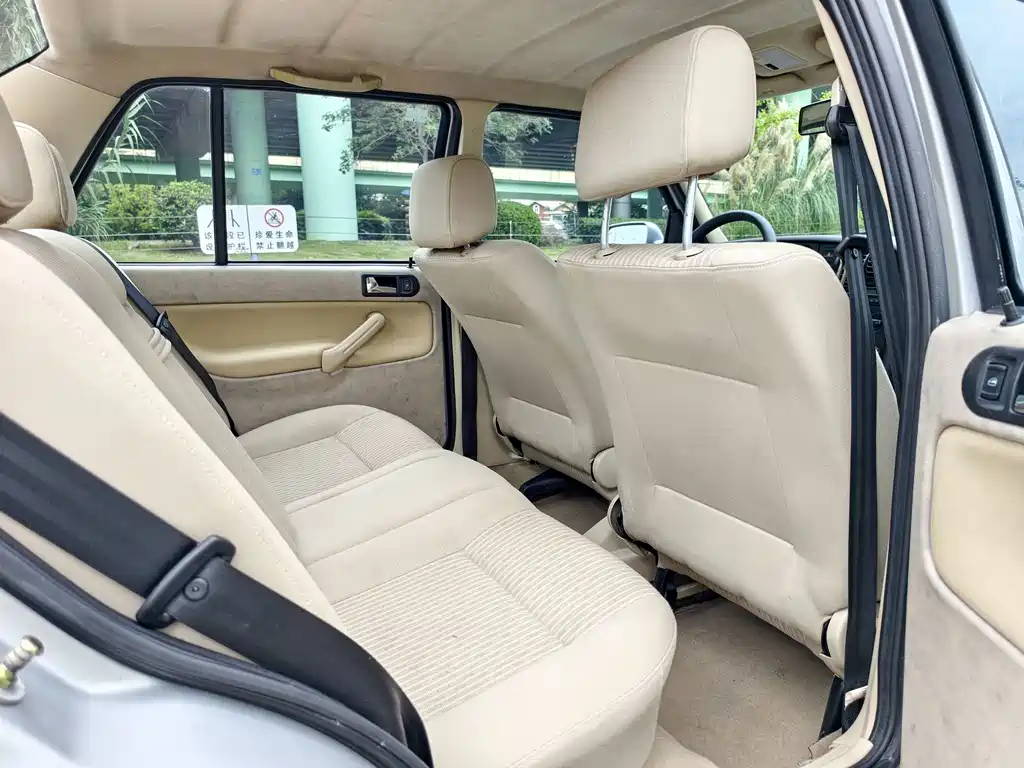 Volkswagen Jetta — миниатюра 10