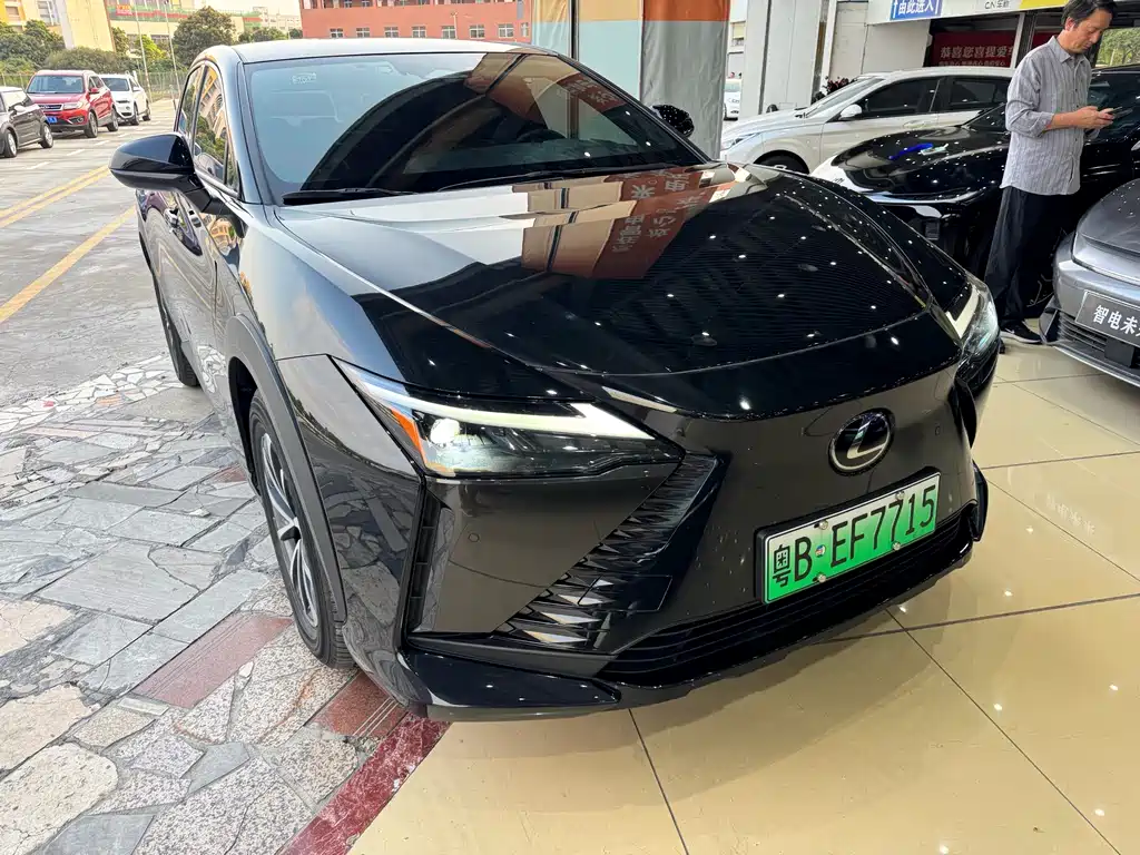 LEXUS RZ