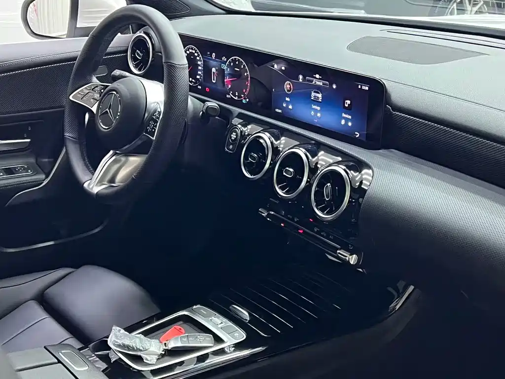 Mercedes-Benz A-Class — миниатюра 20