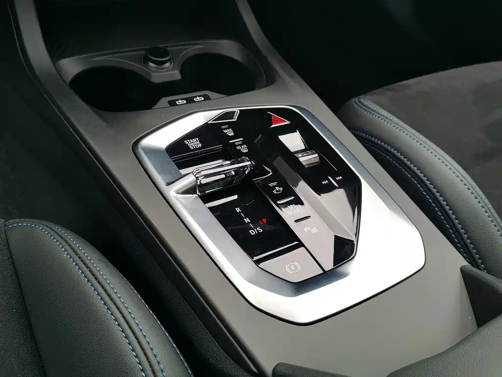 BMW M235L — миниатюра 14