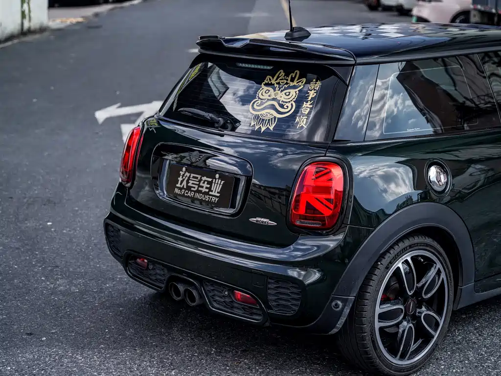 MINI JCW