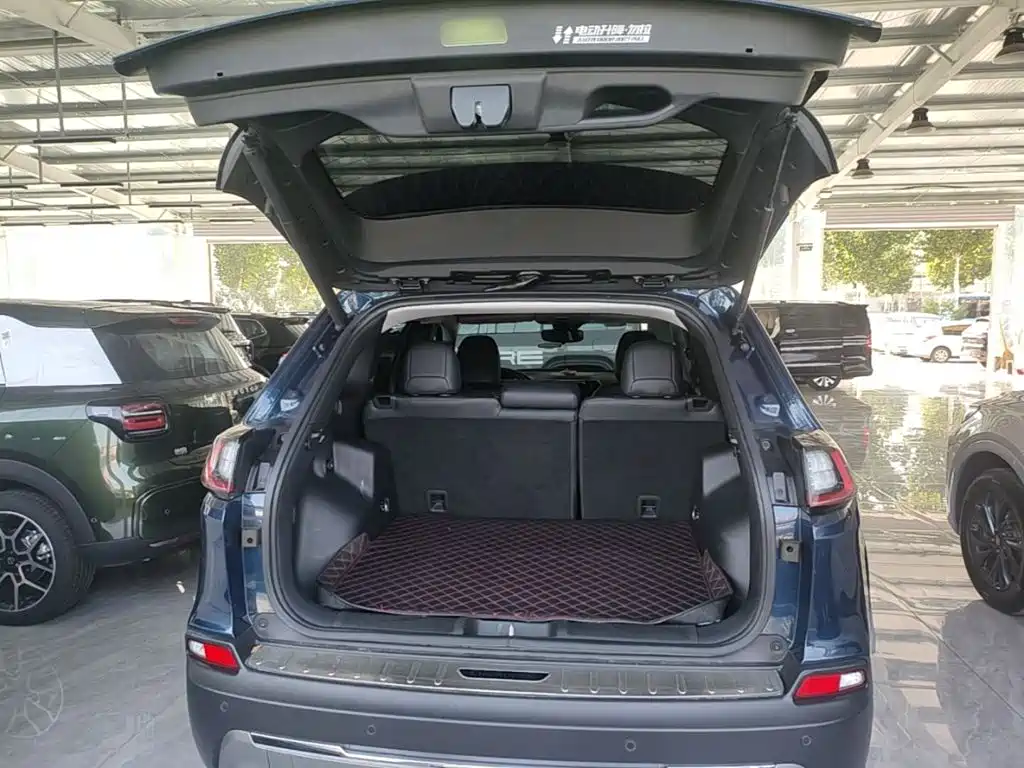 Jeep Cherokee — миниатюра 19