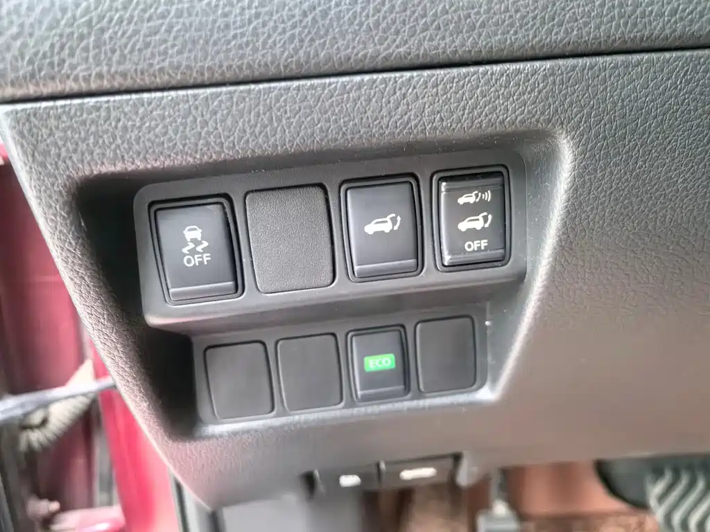 Nissan X-Trail — миниатюра 12