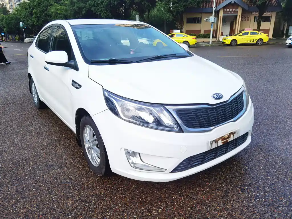 Kia K2 2012 1.4L MT GL