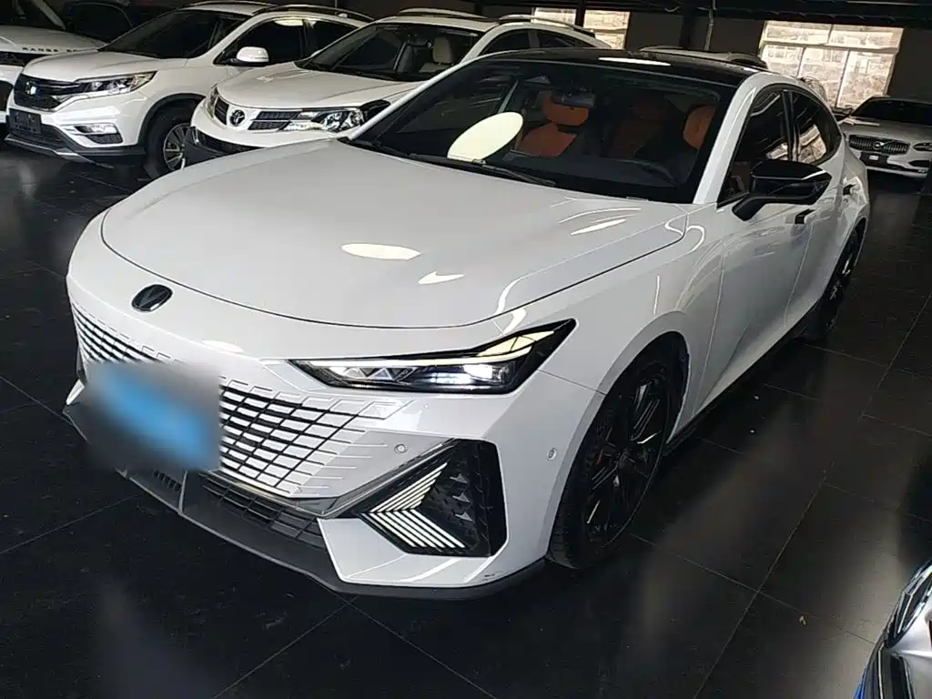 Changan UNI-V — миниатюра 2