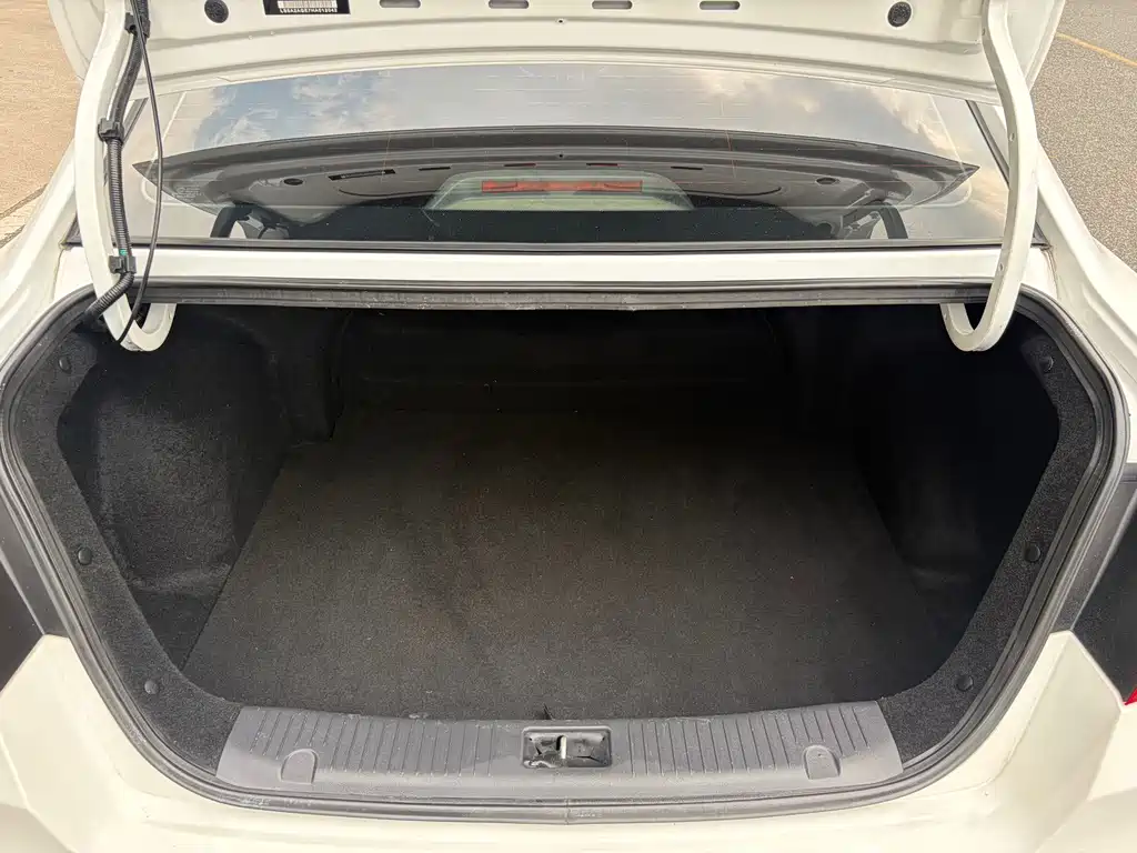 Changan Eado — миниатюра 10