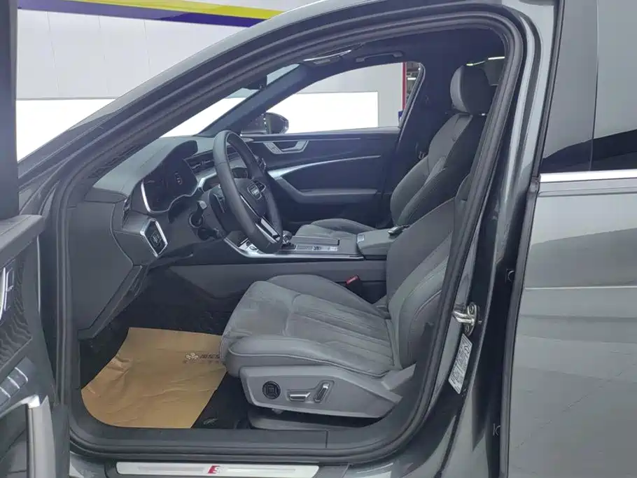 Audi A6L — миниатюра 9