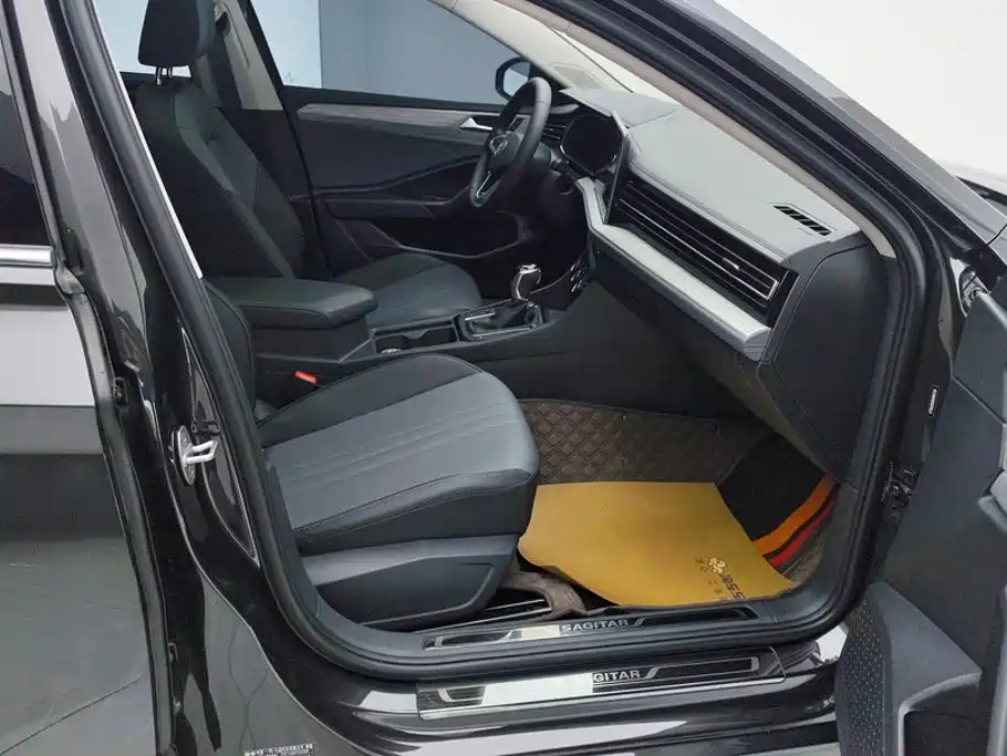 Volkswagen Sagitar — миниатюра 8