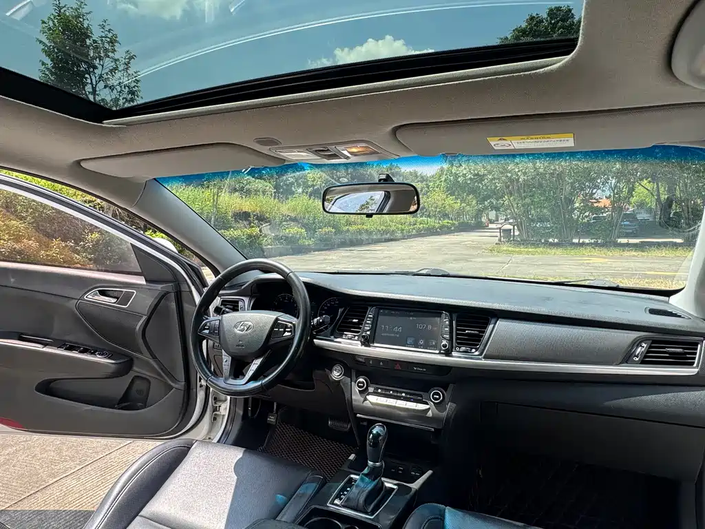Hyundai Mistra — миниатюра 11