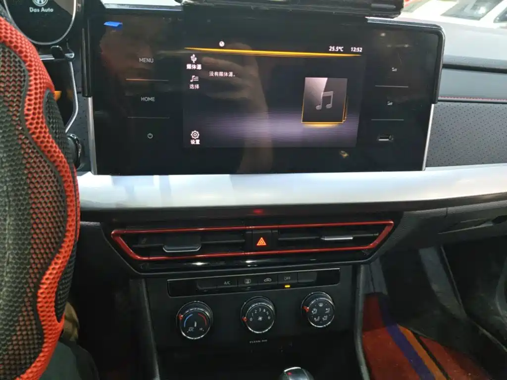 Volkswagen Lavida — миниатюра 13