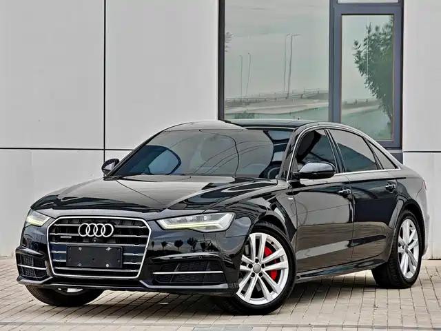 Audi A6L — фото 1