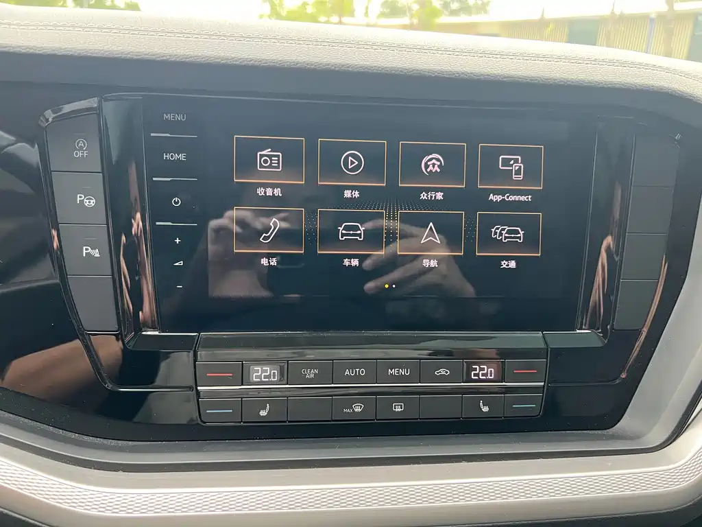 Volkswagen Touareg — миниатюра 16