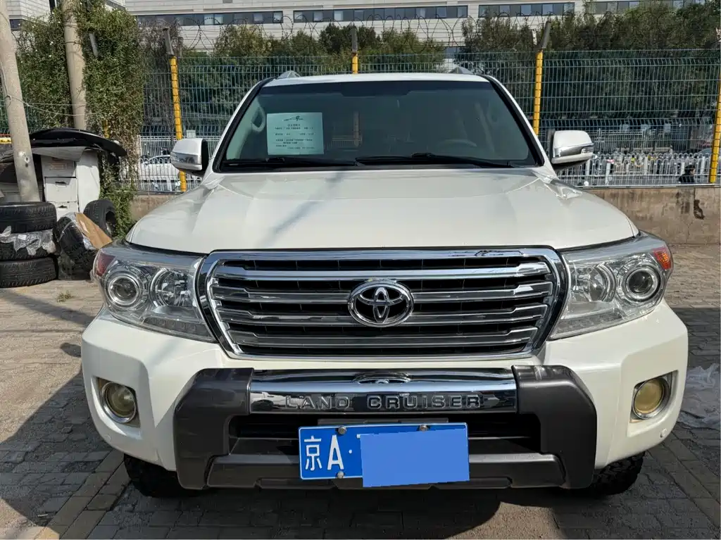 Toyota Land Cruiser — миниатюра 2