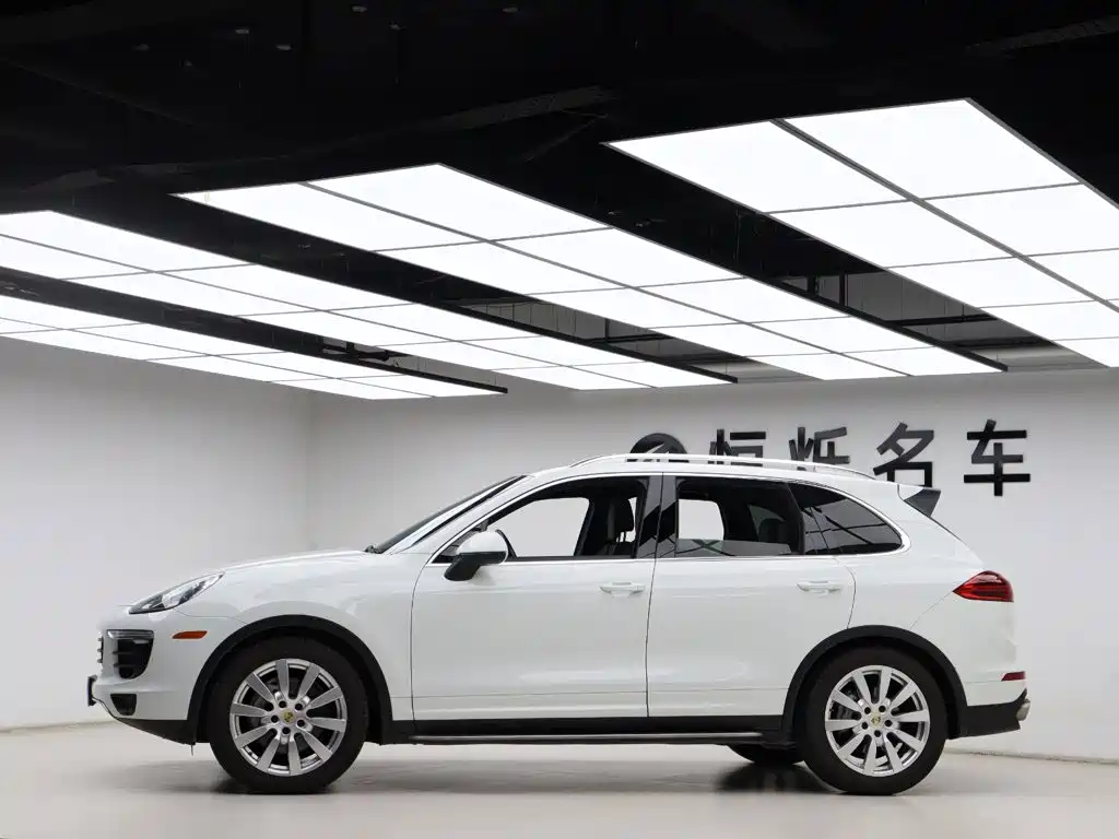 Porsche Cayenne — миниатюра 34