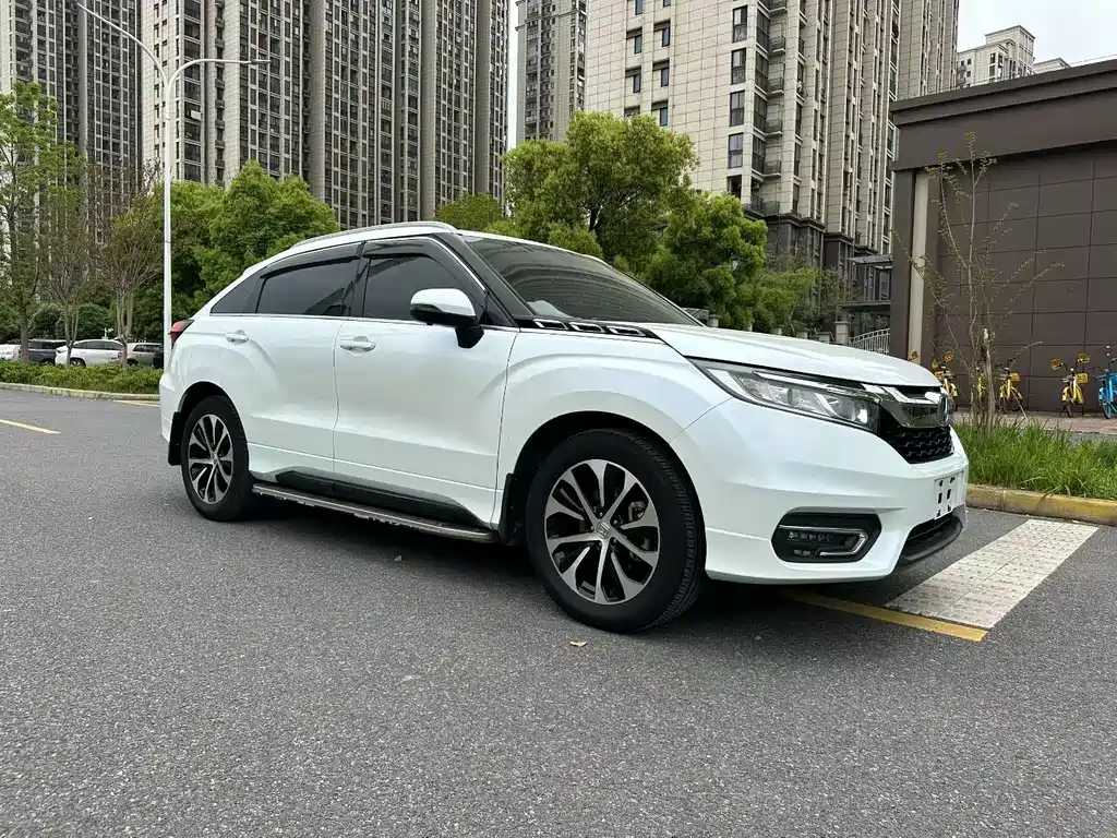Honda Avancier — миниатюра 3