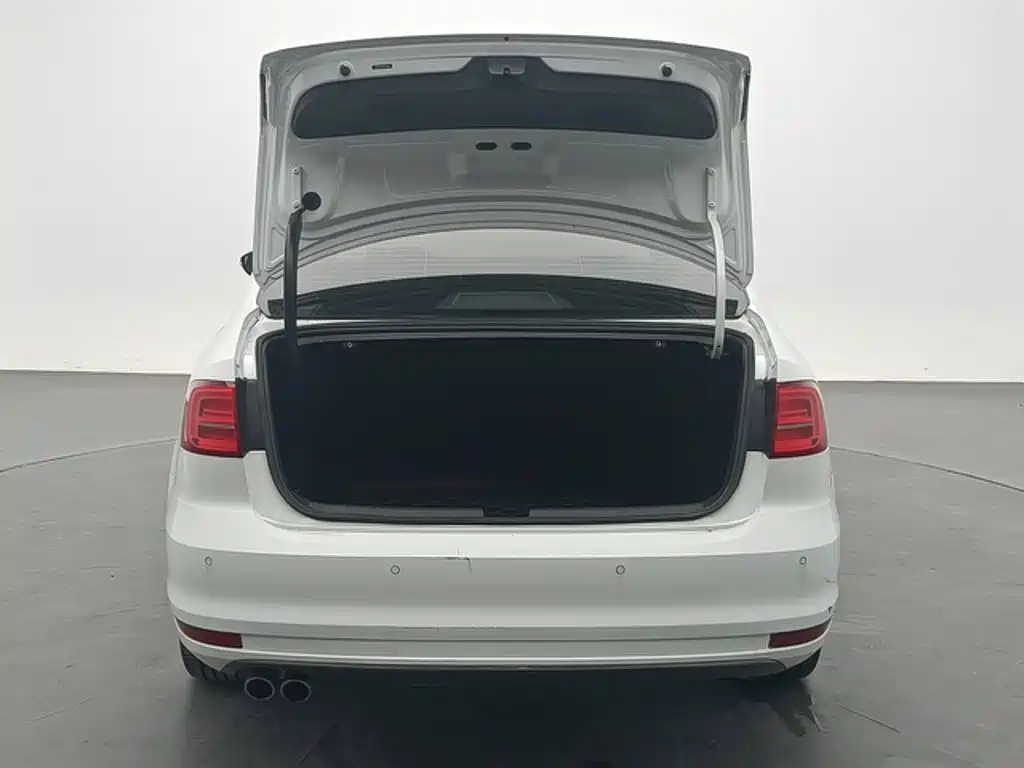 Volkswagen Sagitar — миниатюра 7