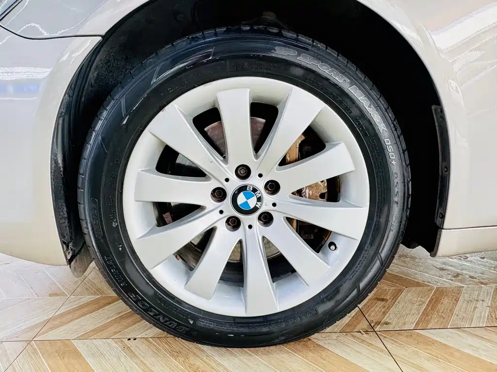 BMW 7 Series — миниатюра 7