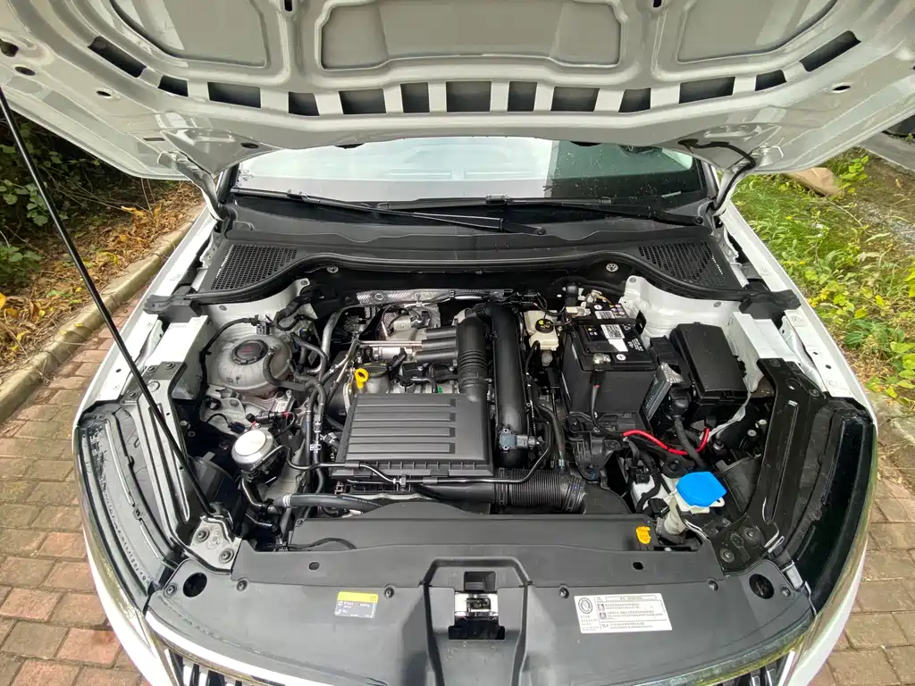 Skoda Karoq — миниатюра 8