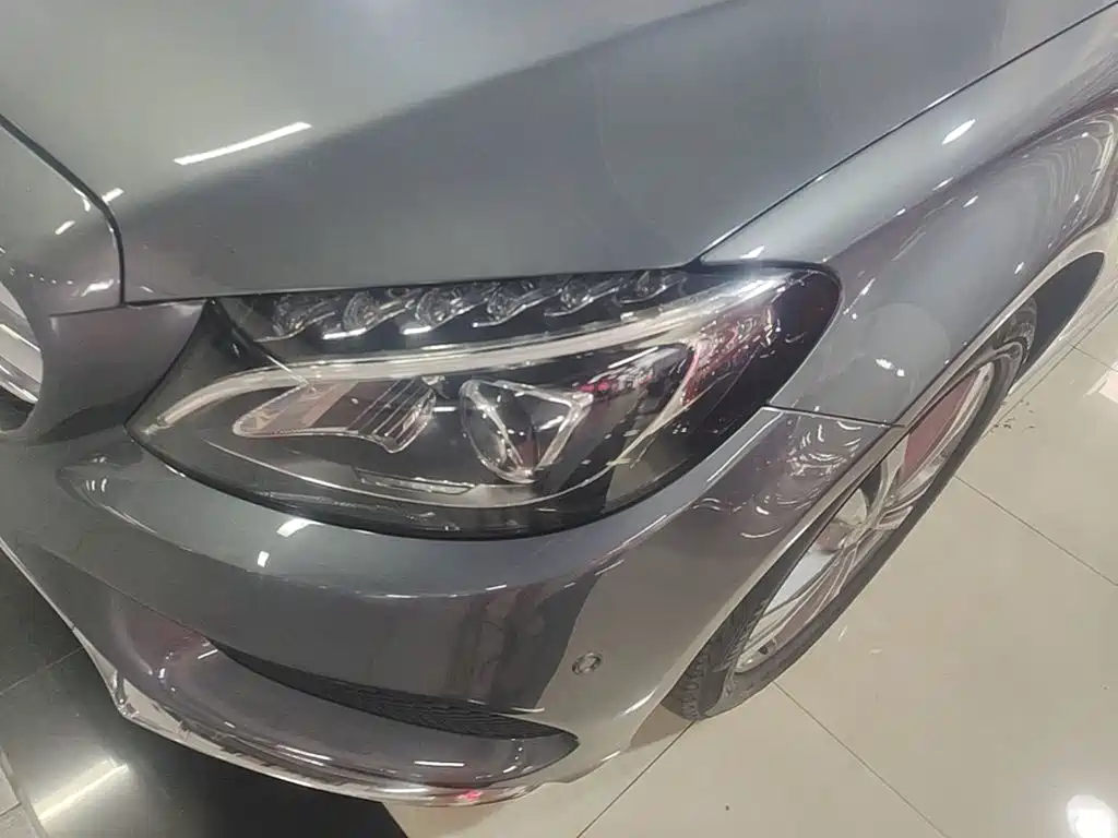 Mercedes-Benz C-Class — миниатюра 18